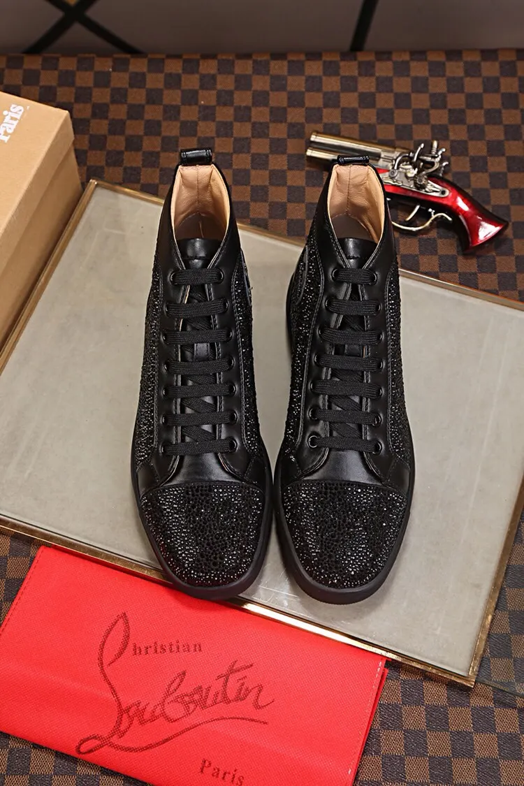 Ex-factory price 480. christian louboutin (CL red sole shoes) counter hot diamond series, high-top casual sneakers for couples 📢 📢 📢 Exclusive hot style release 🎈🎈💪 Movable latex feet 👻 Finished outsole sewing line [satisfied] 😝Female 35-40# Male 38#-46, global supply😝 [Top version]: original imported cowhide upper, top original leather lining, original molded TPU outsole, original 1:1 detail processing, original shoe last, large quantity available from stock,